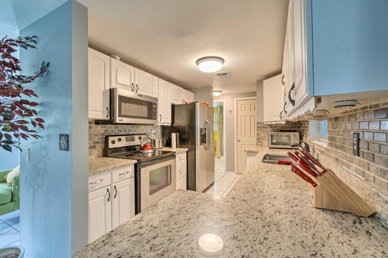 Peaceful Venice Villa With Patio - 2 Miles To Beach! Bagian luar foto