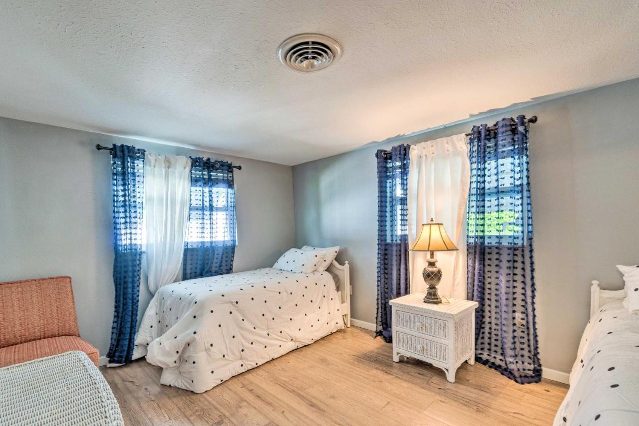 Peaceful Venice Villa With Patio - 2 Miles To Beach! Bagian luar foto